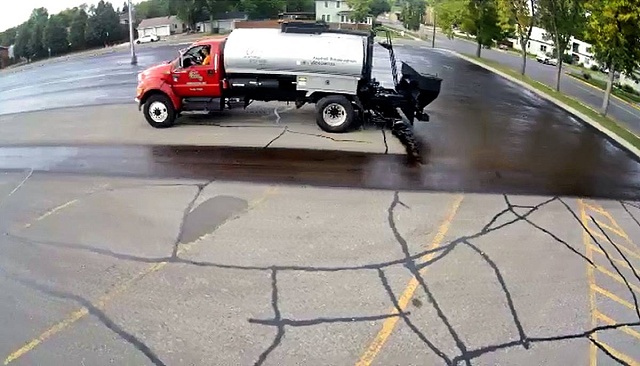 Консервация и защита асфальта методом Fog Seal